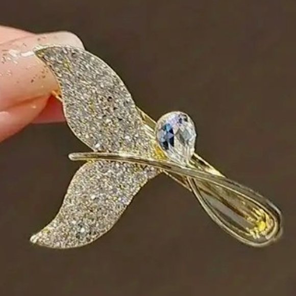MERMAID'S TAIL HAIR CLIP in Gold - Picture 1 of 1